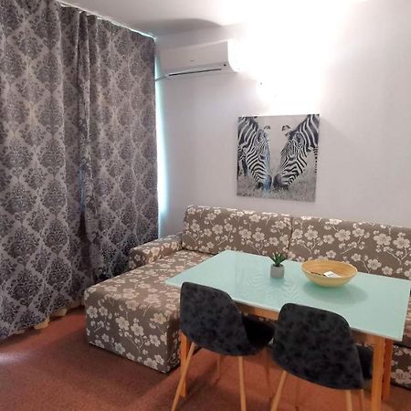 Seaview Apartment - Clara Sarafovo - 100M To Sea Burgas Stad Buitenkant foto