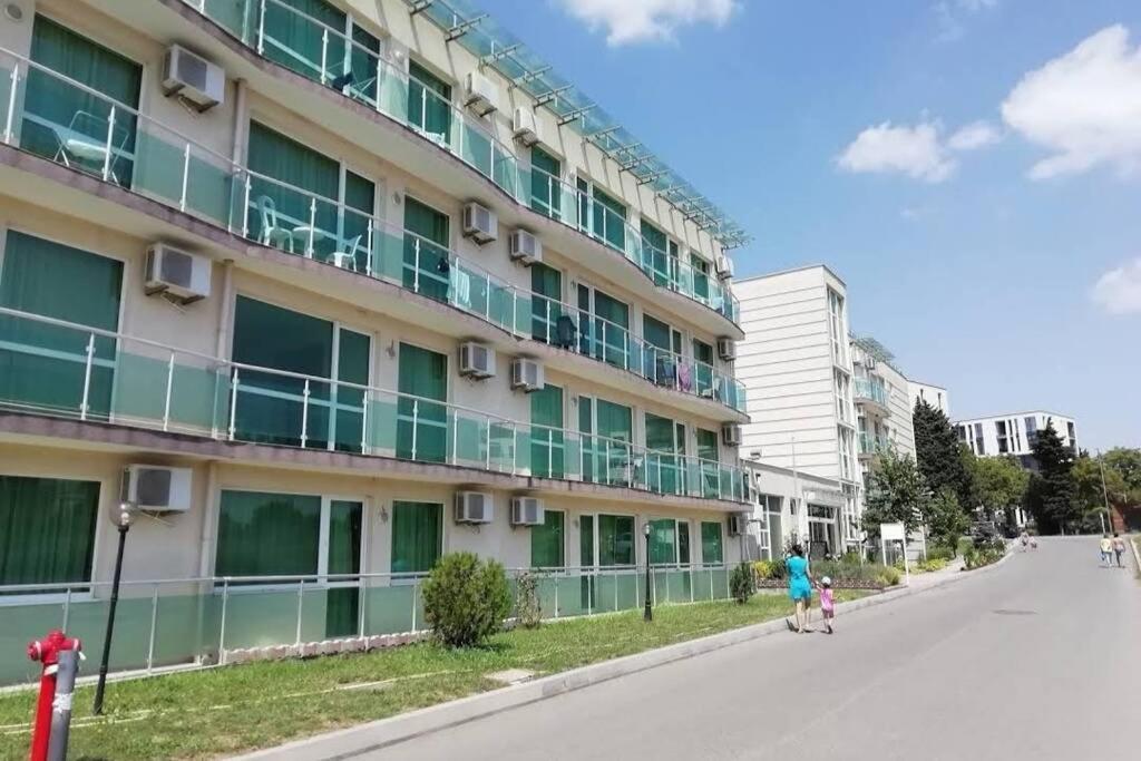 Seaview Apartment - Clara Sarafovo - 100M To Sea Burgas Stad Buitenkant foto
