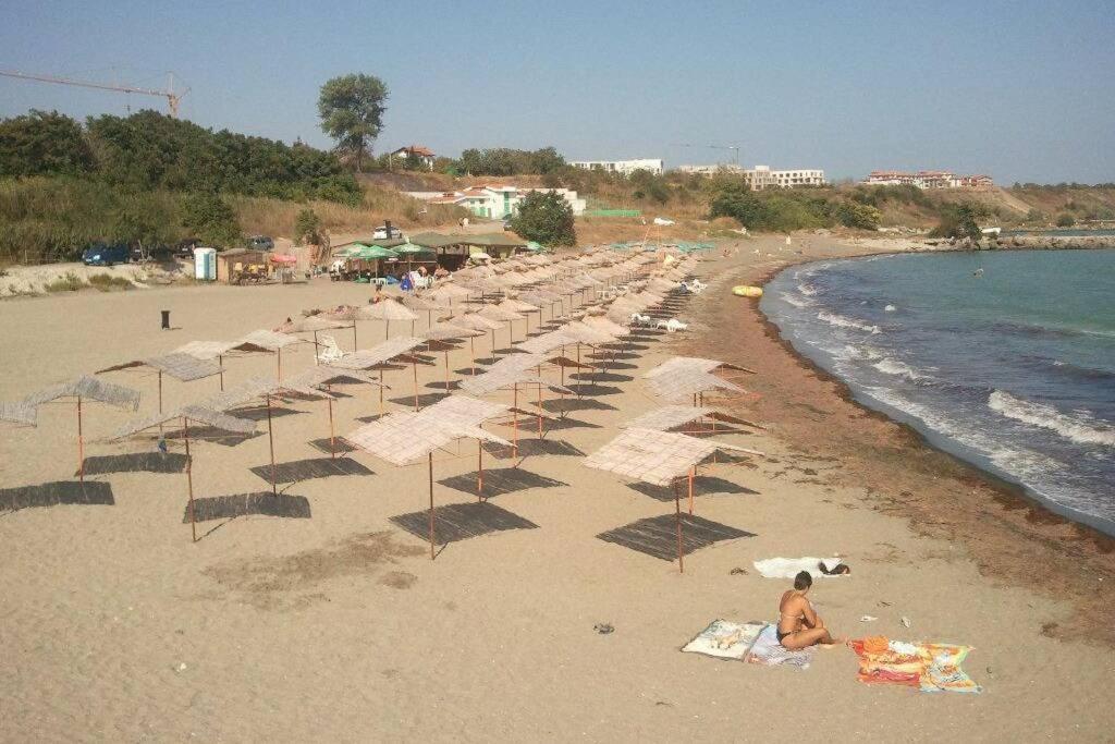 Seaview Apartment - Clara Sarafovo - 100M To Sea Burgas Stad Buitenkant foto